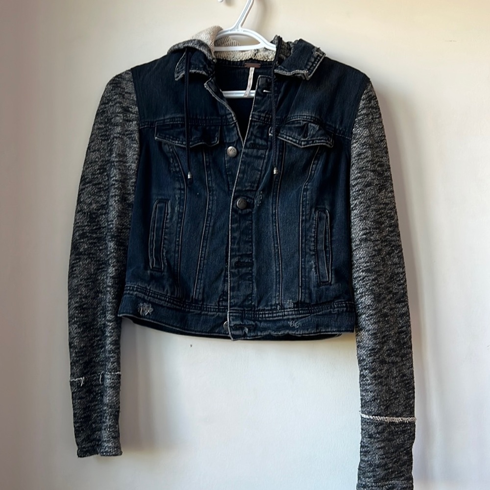 Jean coat with cotton hoodie & sleeves